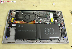 14英寸、16英寸和17英寸的LG Grams也配备了80瓦时的电池。