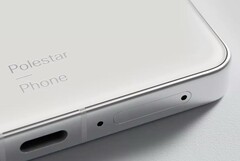 Polestar Phone 采用扁平边框，屏幕边缘特别薄。(图片：Polestar）