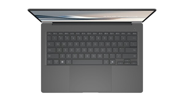华硕表示，Zenbook A14 的键帽无污渍，触摸板也加大了。(图片来源：华硕）