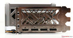 蓝宝石Nitro+ Radeon RX 6950 XT Pure的外部端口