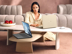 Zenbook A16 的两种首发颜色。(图片来源：华硕）