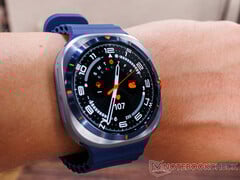 2025Galaxy Watch Ultra（如图）的存储容量为 64 GB（图片来源：Notebookcheck）
