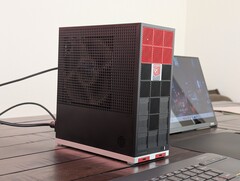 AMD 最好的移动 Zen 5 CPU 之一并没有出现在大多数笔记本电脑上，而是出现在几款迷你 PC 上（图片来源：Notebookcheck）