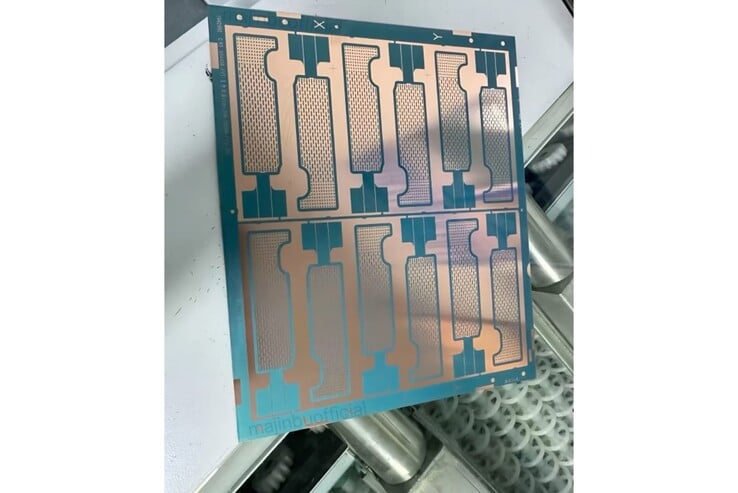 iPhone 17 Pro 的蒸汽室底座可能是什么样子。(图片来源：Majin Bu 官方）