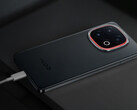 iQOO 即将推出的旗舰产品可能配备 7,000 mAh 电池。图：iQOO 13。(图片来源：iQOO）