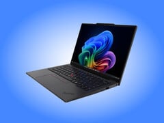 ThinkPad X13 第7代仅提供一种配色方案,底盖采用冲压铝制材质。