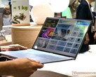 宏碁 Swift Air 16 重 2.2 磅，单手即可握持（图片来源：Notebookcheck）
