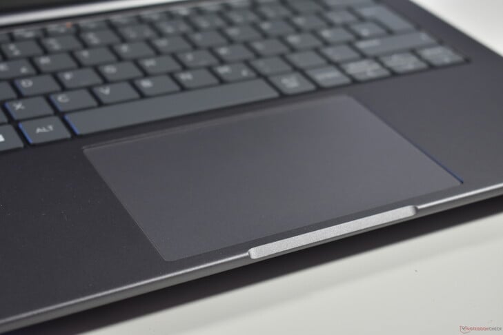 HP ZBook 8 G1i 14：触摸板