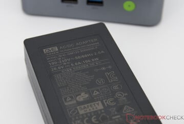 供电装置（20 V；5 A）