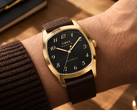 Timex Marlin Tonneau TW2Y84500IK 手表采用金色表壳