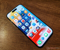 Apple目前的操作按钮可能只能在专业版 iPhone 上使用一代，图为 iPhone 15 Pro。(图片来源：Notebookcheck）