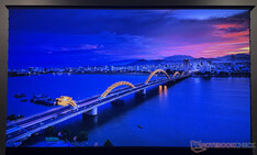 当房间灯打开时