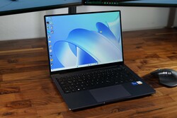 华为 MateBook 14 太空灰