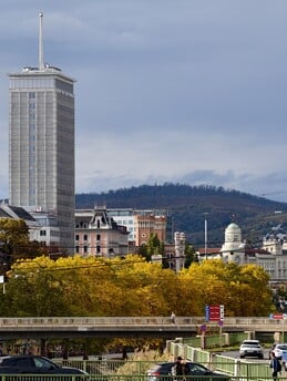 Vivo X200 Ultra 10 倍变焦(不含远摄转换器)