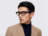iFlytek 的人工智能眼镜内置微型投影仪。