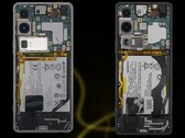 索尼 Xperia 1 VI（左）和 Xperia 1 V（右）显示电池占用的空间。(图片来源：WekiHome/Unsplash - 已编辑）