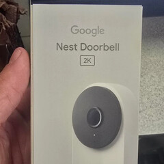 下一代 Nest Doorbell 可能会有更多颜色可供选择，而不是这里展示的单一雪色。(图片来源：u/one2zerojigawat）
