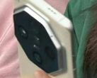 Find X7 Pro "泄露。(来源：欧阳小苔通过微博发布）