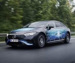 电动梅赛德斯 EQB 一次充电可完成 750 英里的试驾（图片来源：梅赛德斯-奔驰）