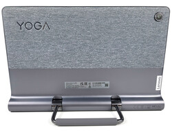 测试联想Yoga Tab 11。测试装置由联想德国公司提供。