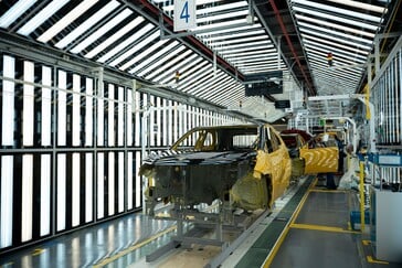 丰田科林工厂(TMMCZ)开始生产 Aygo X 混合动力车。该工厂准备从 2026 年起生产首款 BEV。(图片来源:丰田)。