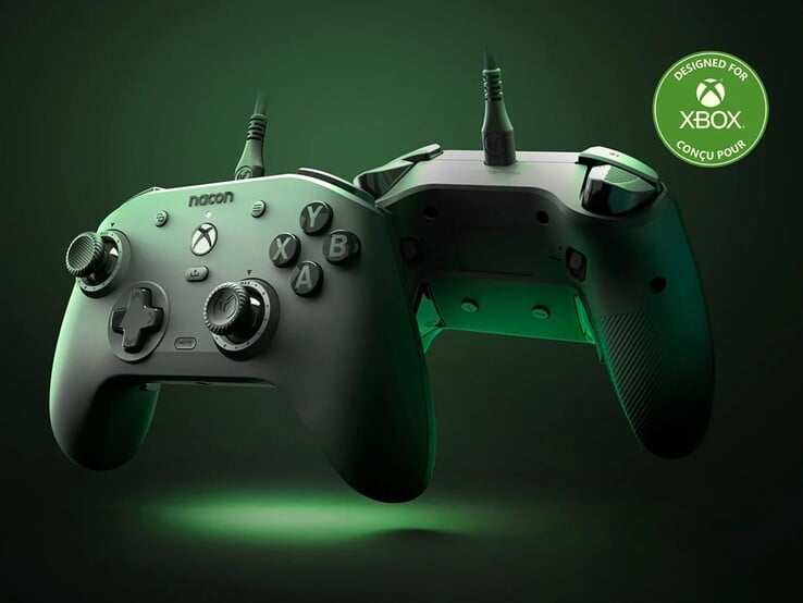 纳康 Revo X Max Xbox 控制器以低于 100 美元的价格提供专业级功能