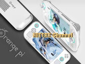 据称是两款Orange Pi游戏掌机之一的外观。(图片来源: NITTRX)