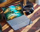 传言 Surface Pro 9 将在本季度晚些时候接受 "英特尔第 14 代 "更新，图为当前机型。(图片来源：Notebookcheck）
