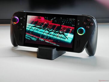 ……比搭载锐龙 Z2 Extreme 处理器的华硕 ROG Xbox Ally X 更强。