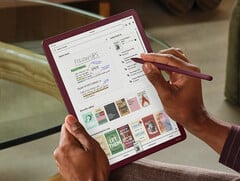 Kindle Scribe Colorsoft 是配备彩色显示屏的最大 Kindle。(图片来源：亚马逊）