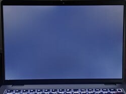 背光出血（此处显示已增强）