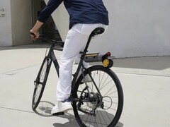 PikaBoost 2 电动自行车套件正在进行众筹。(图片来源:Livall)