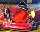 特斯拉 Model 3 在这起双重碰撞事故中完全损毁。(图片来源：@OPP_HSD）