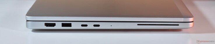 左侧HDMI、USB-A 3.2 Gen 1、2x 雷电 4、智能卡读卡器