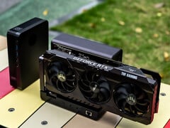 GPD Box 和 GPD G2(图中均配备 GPU)的捆绑售价为 1,837 美元起