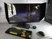 图中展示的是配备400Hz TN面板的KTC25M1游戏显示器照片。