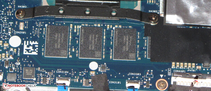 内存（16GB，LPDDR4X）是焊接的，不能扩展。