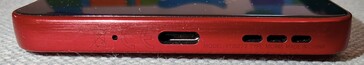 底部：麦克风、USB-C 接口、扬声器