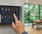 智能家居控制面板现在可以使用多个仪表板。