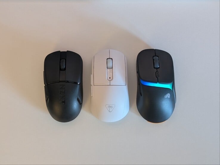 比较 NZXT Life Elite(左)、Turtle Beach Burst II Air(中)和 Model D3 Wireless(右)