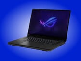 ROG Zephyrus Duo (2026) GX651 在“标准”状态下，外观与其他 16 英寸游戏本非常相似。