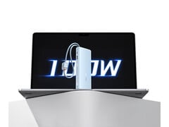 这款新的 100 瓦移动充电器在中国的售价约为 28 美元。图：便携式充电器的宣传图片。(图片来源：Baseus） 