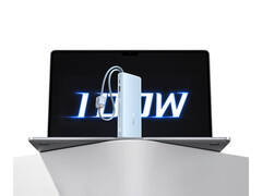 这款新的 100 瓦移动充电器在中国的售价约为 28 美元。图：便携式充电器的宣传图片。(图片来源：Baseus） 