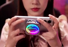 据称，RedMagic 的新型磁力风扇可将智能手机的温度降至 -16 °C（图片来源：努比亚）