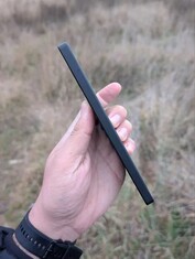 索尼 Xperia 5G 智能手机原型。(图片来源：OLX）