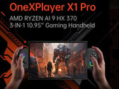 OneXPlayer X1 Pro 是一款超大型游戏掌上电脑。(图片来源：One-Netbook）