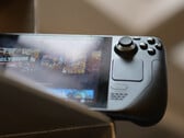 在下一代机型到来之前，Steam Deck可能会坚持使用IPS显示屏。(图片来源: Petar Vukobrat)