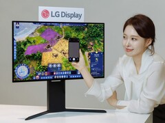 新型 LG Display 240 Hz RGB 条纹 OLED 可提供更清晰的文字和更高的色彩准确度。(图片来源：LG）