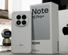 Redmi Note 15 Pro Plus 的雪松白外观和零售包装。(图片来源：DSP-Charles）