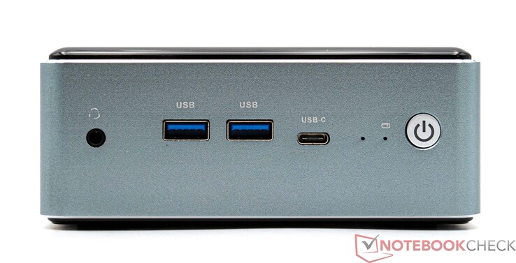 正面：3.5 毫米音频插孔（线路输出 + 麦克风输入）、2 个 USB 3.2、1 个 USB-C（3.2 Gen 2 + DisplayPort 1.4）、电源开关